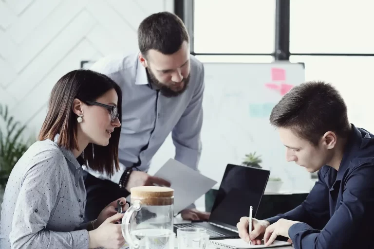 15 Reasons for Outsourcing Every Software Agency Should Consider reasons for outsourcing